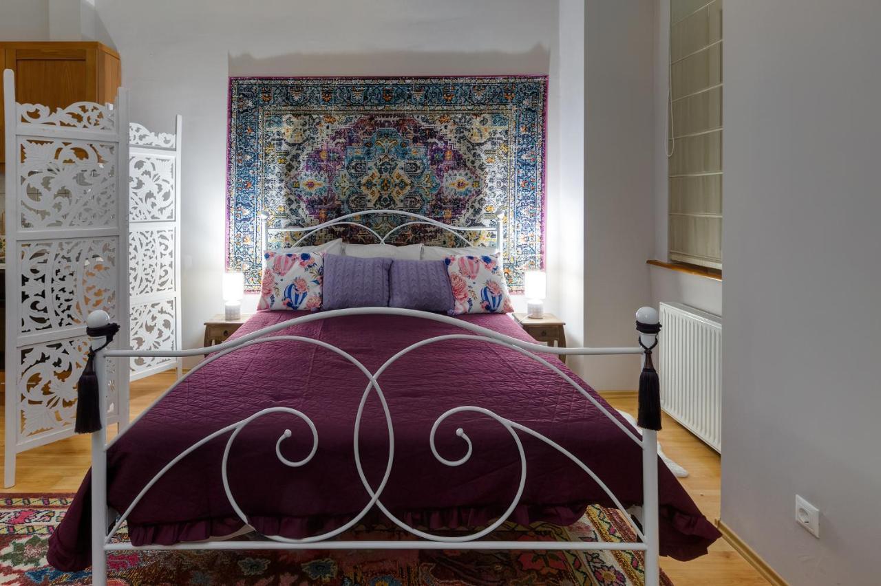 Bohemian Studio In The City Centre Budapest Bagian luar foto