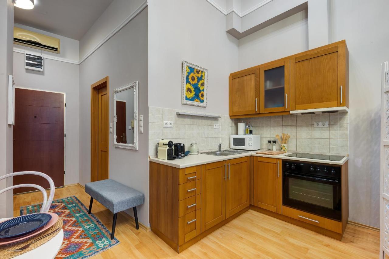 Bohemian Studio In The City Centre Budapest Bagian luar foto