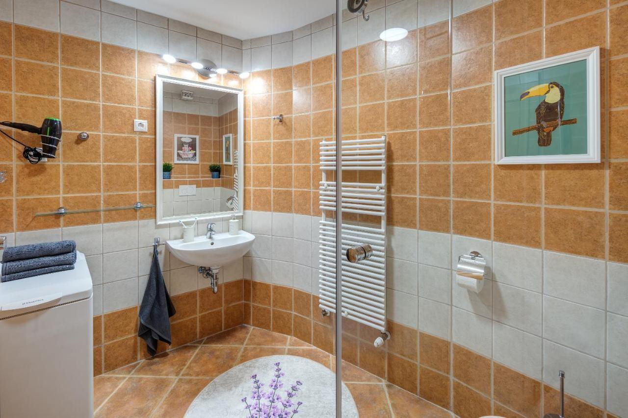 Bohemian Studio In The City Centre Budapest Bagian luar foto